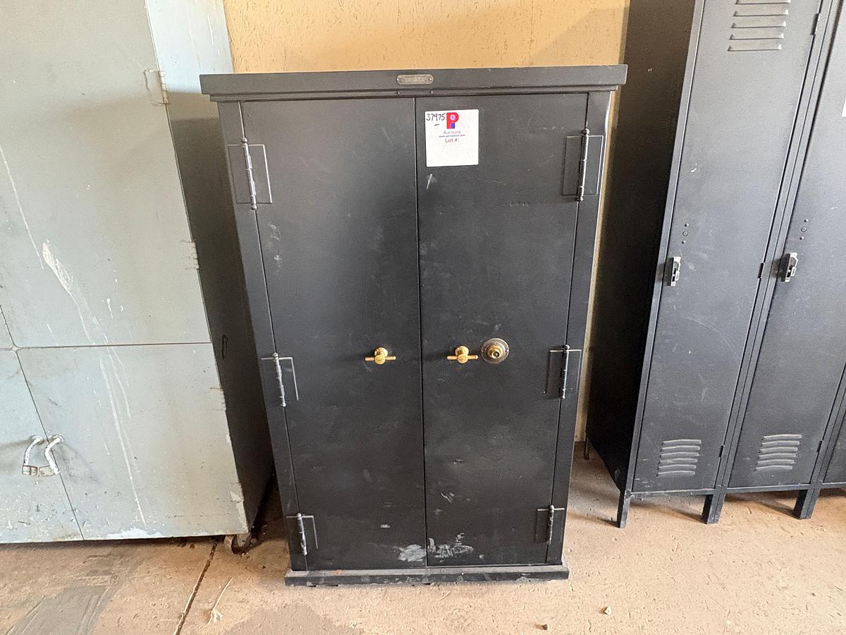 Used Safe cabinet co. 37” x 26” x 66” safe-cabinet
