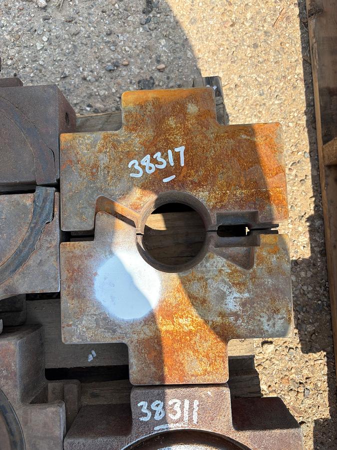 Used Set of (2) 9-1/2”W x 2-7/8” bop pipe rams