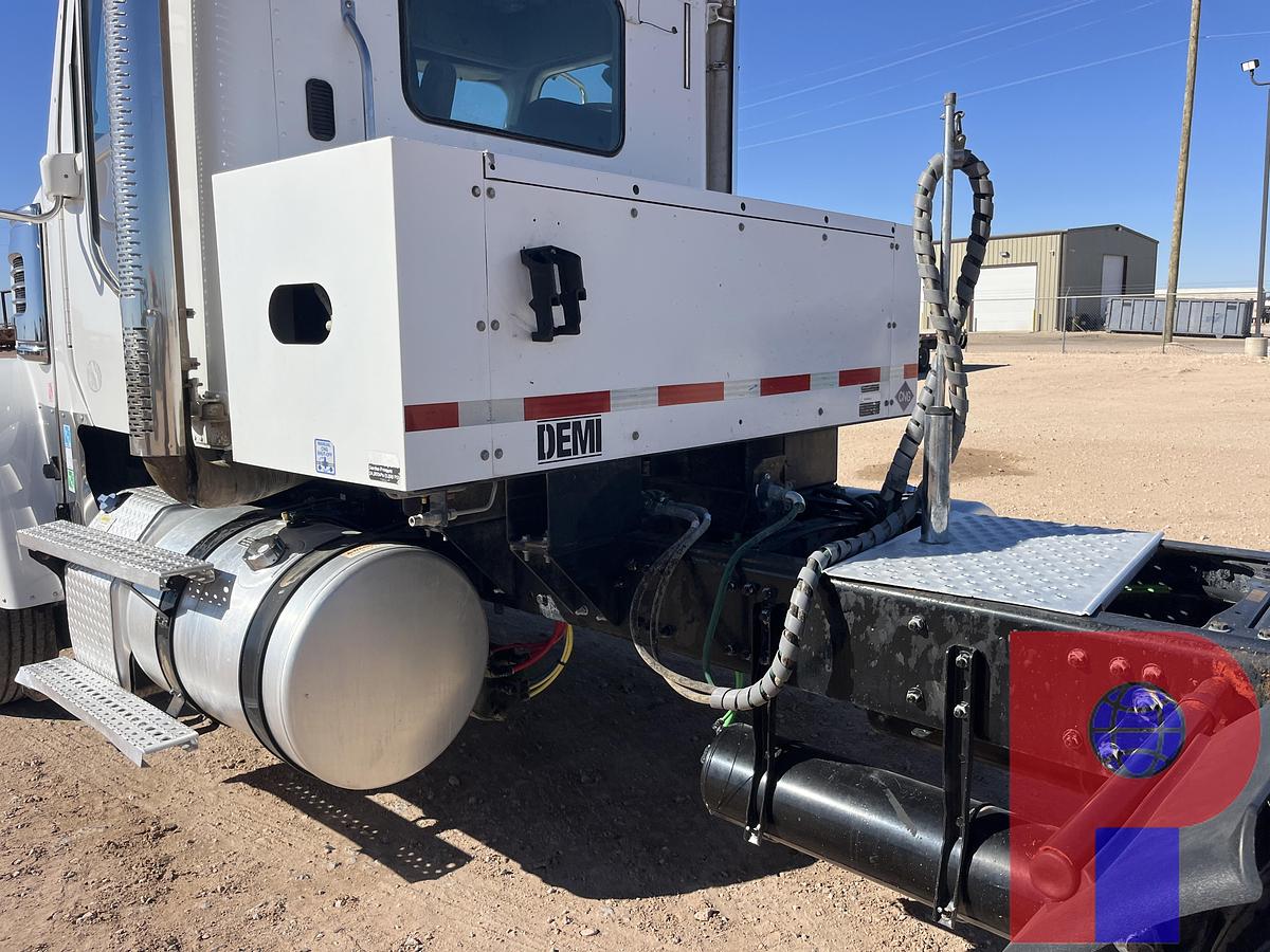 Used 2021 FREIGHTLINER CORONADO 122 SD T/A DAYCAB HAUL TRUCK *CNG Dual Fuel*