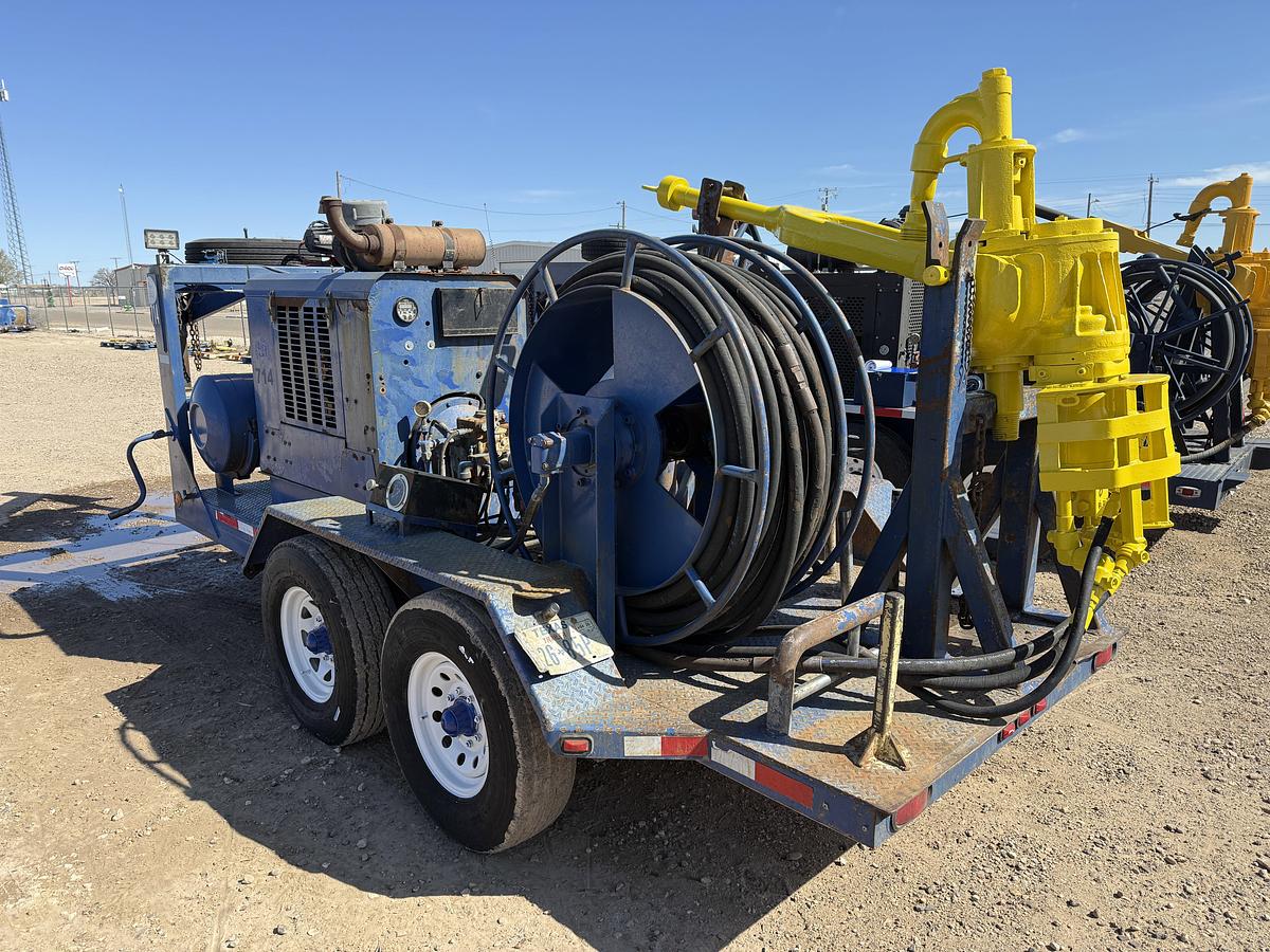 Used 2006 EVCO 2.5 85-TON POWER SWIVEL MTD ON 2006 EVCO 15’ T/A GOOSENECK TRAILER