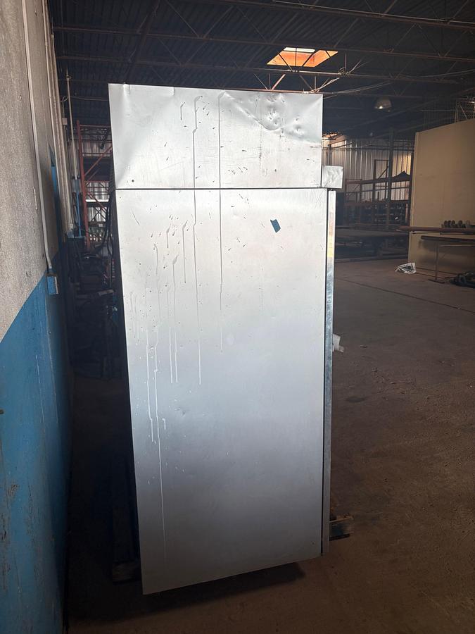 Used Hobart Q2 2-door refrigerator