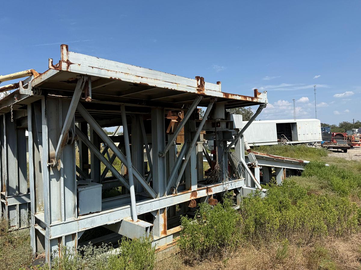 Used SPENCER-HARRIS MODEL 7000 TRAILER MTD DRILLING RIG & 14'L X 8'T X 16'W SUBSTRUCTURE W/ RAMP