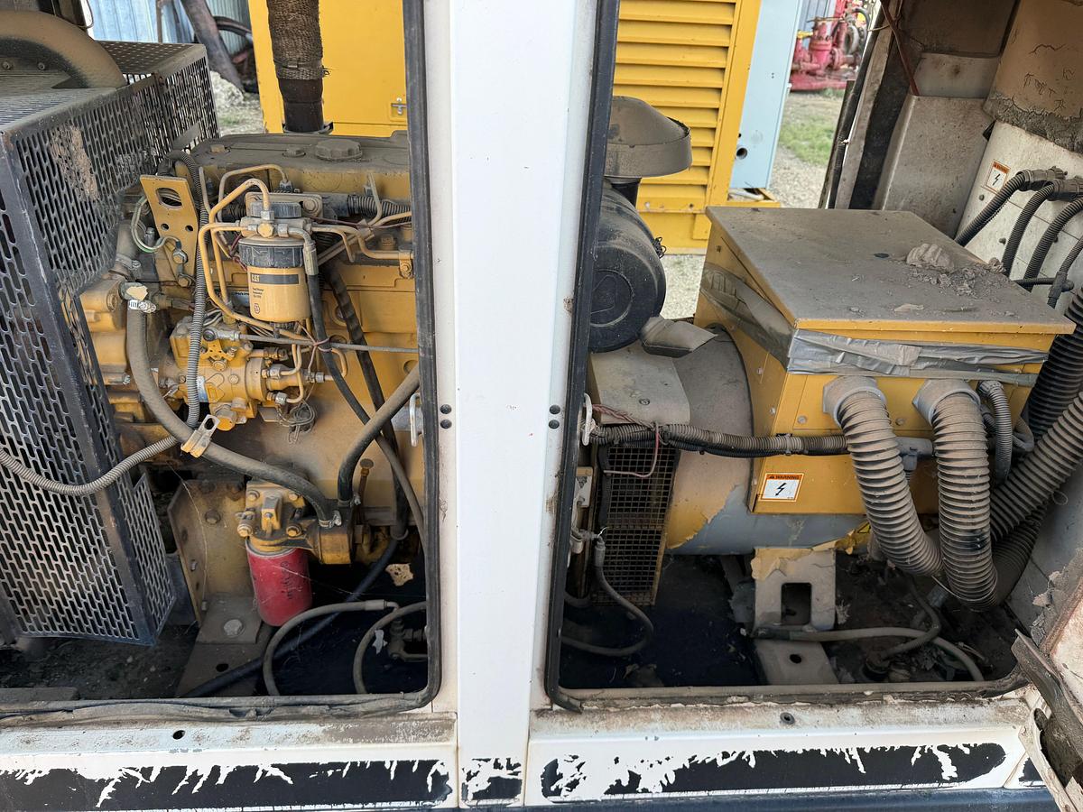 Used CATERPILLAR QX60 60-KW GENERATOR SET P/B PERKINS