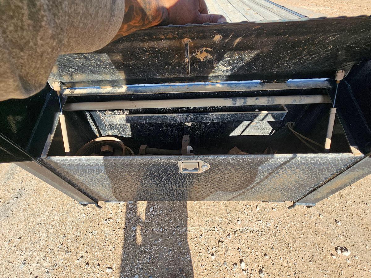 Used 2019 PJ 30’ X 102” T/A GOOSENECK TRAILER