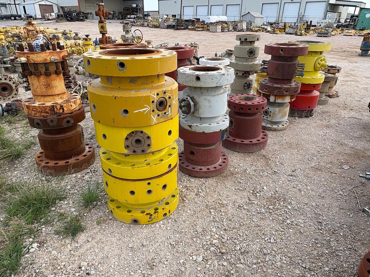 Used (6x) Assorted Multi Bolt Casing Spools