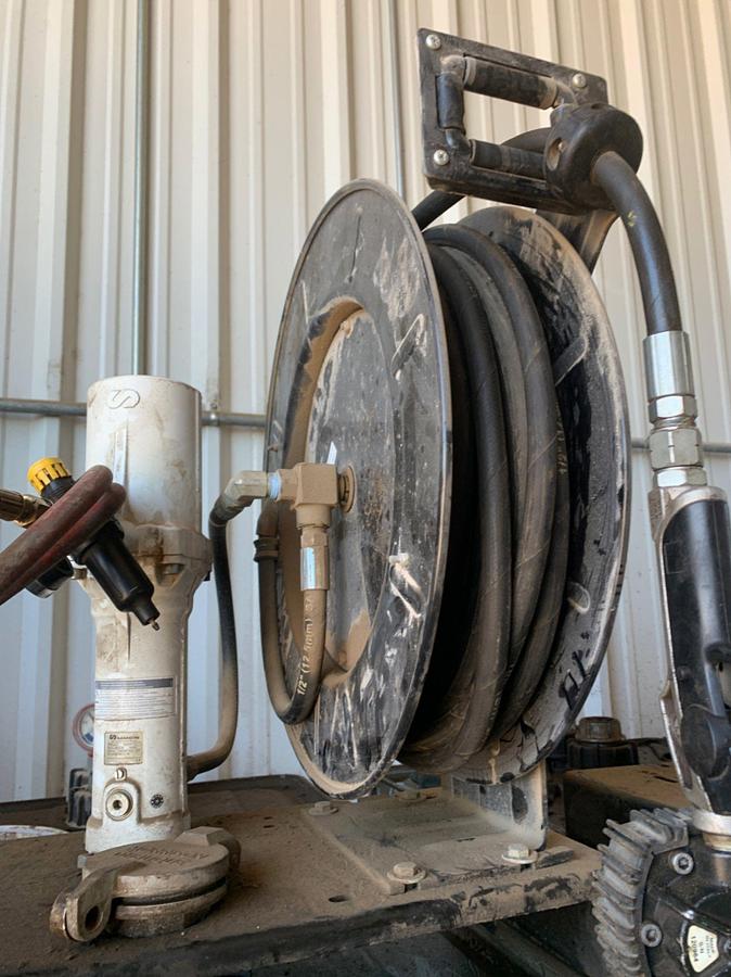 Used (2) ROTH 275 Gal Stainless Totes w/ Samson Pump Air PumpMaster and 50’ Hose Reel