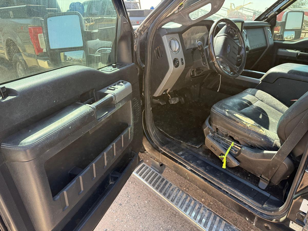 Used 2016 FORD F-350 SUPER DUTY CREW CAB FLATBED TRUCK, 4X4