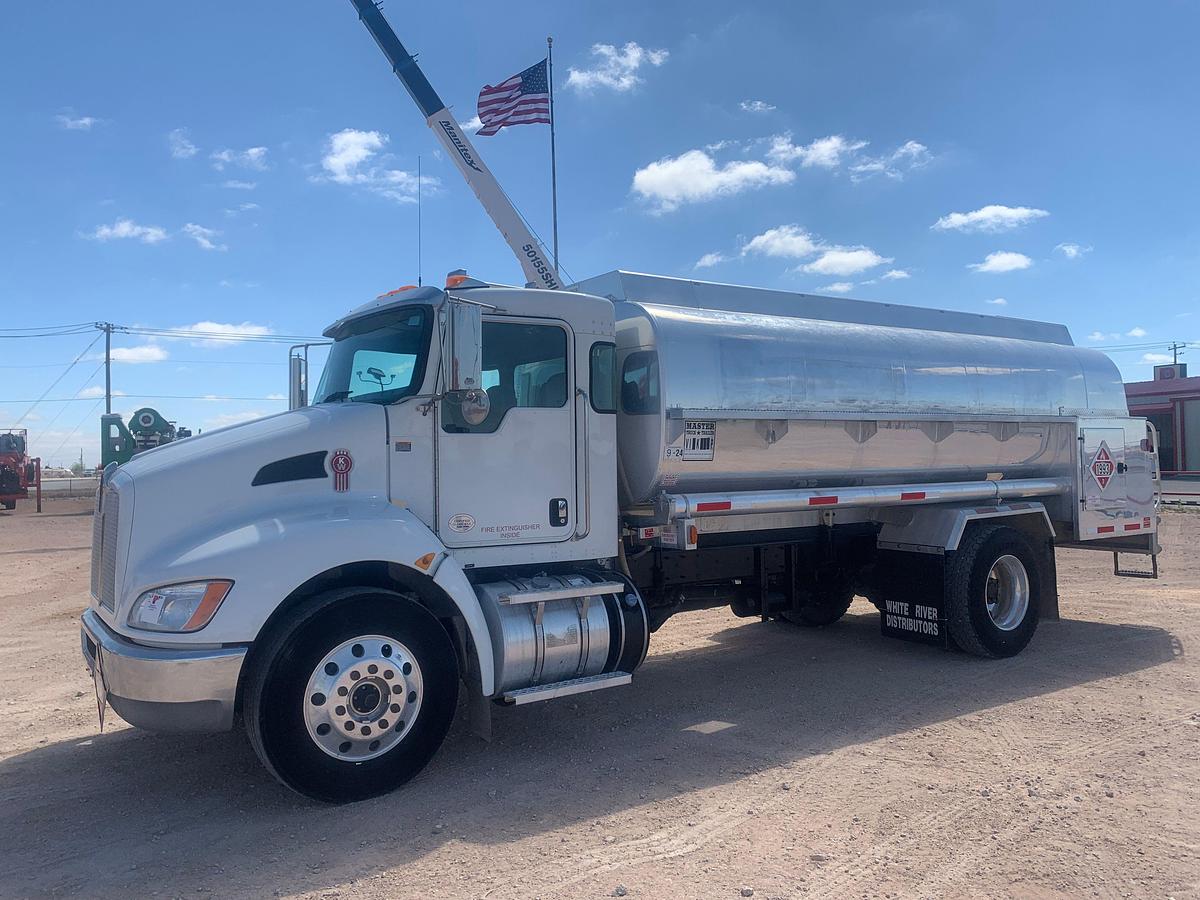 Used 2020 KENWORTH T370 S/A DAYCAB BOBTAIL FUEL TRUCK