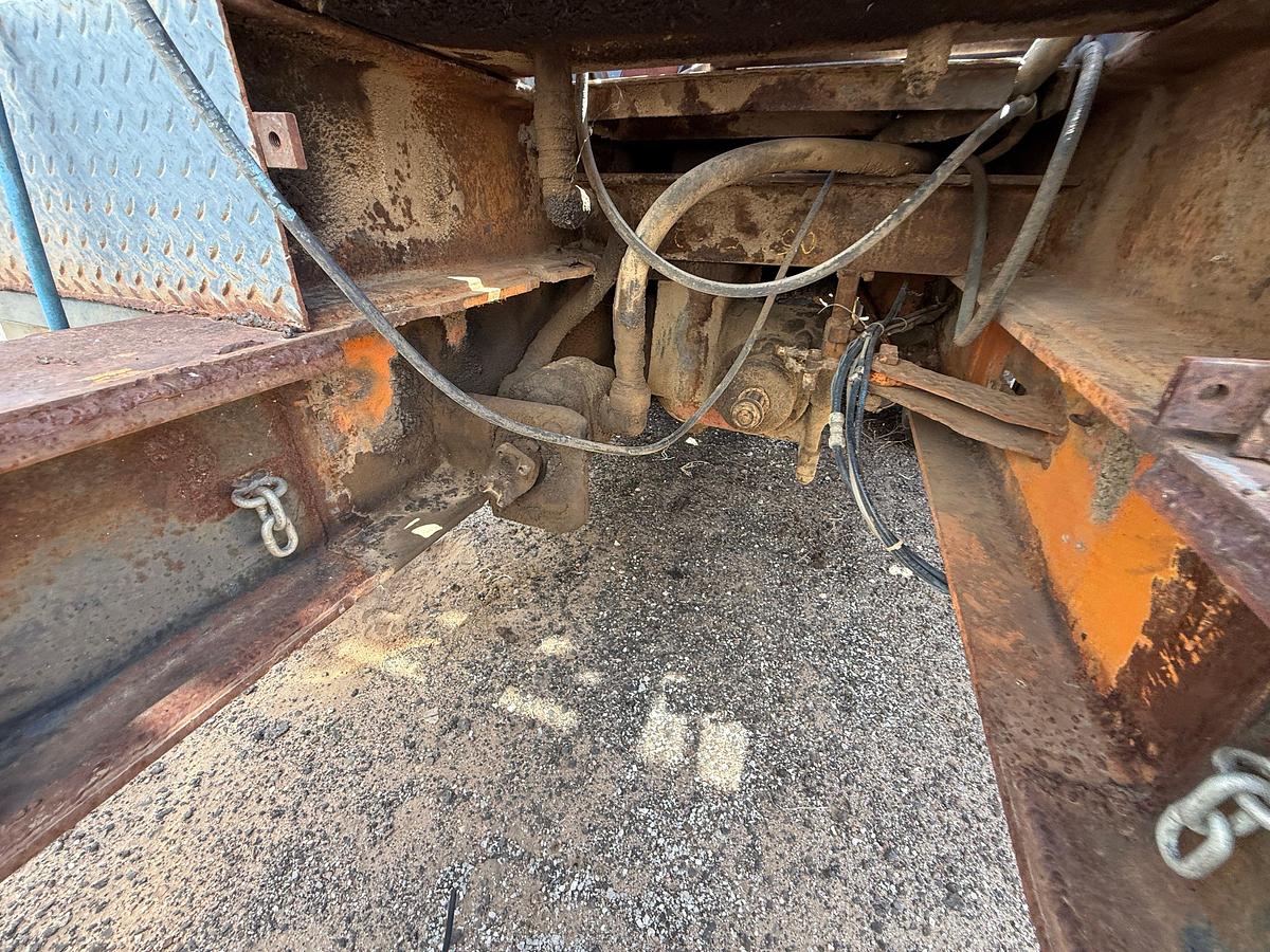 Used FRANKS EXPLORER II SWAB RIG MTD ON 1994 FORD L9000 T/A TRUCK