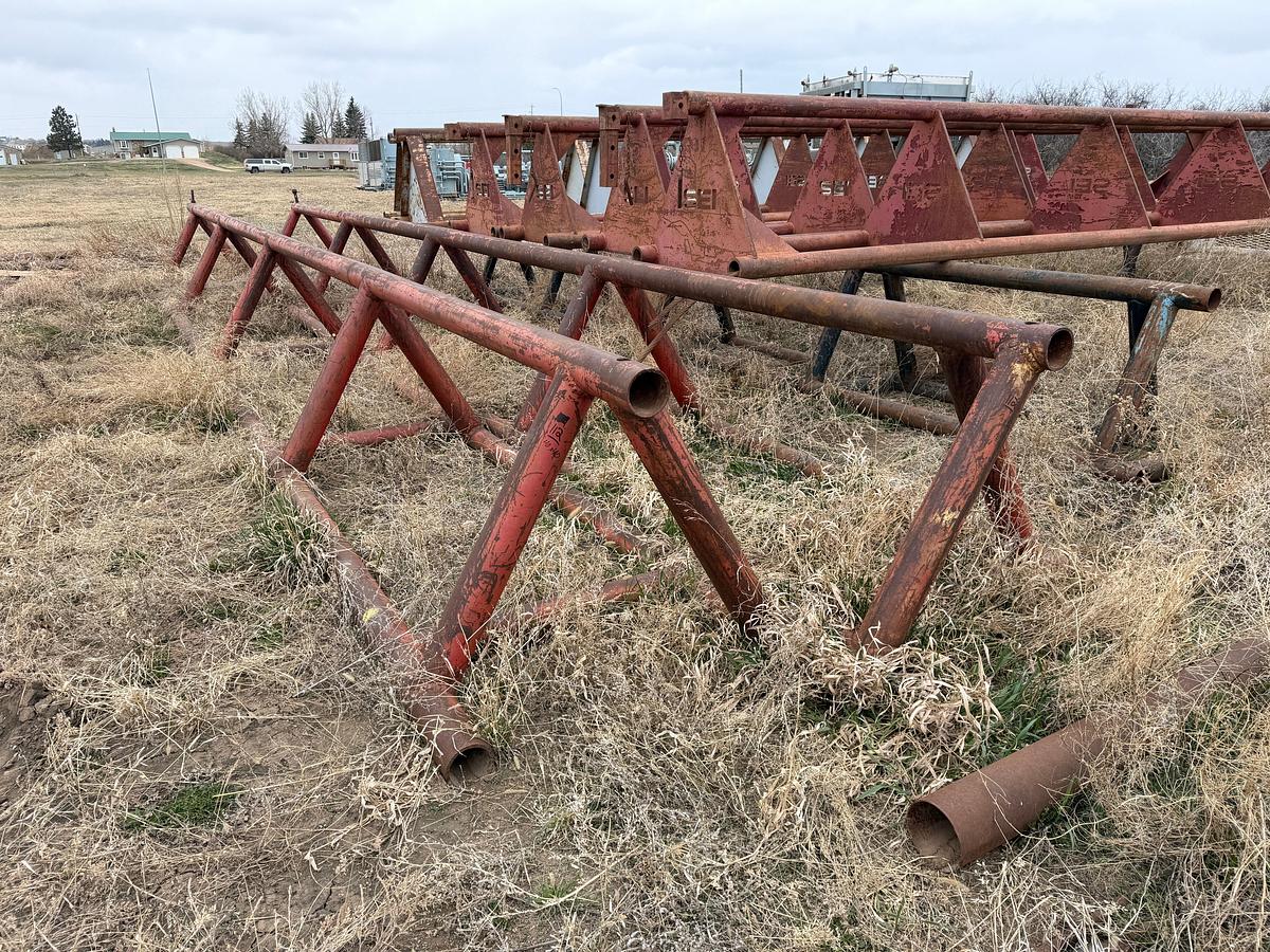 Used (2x$) 40'x40" SET OF TRIANGLE PIPE RACKS
