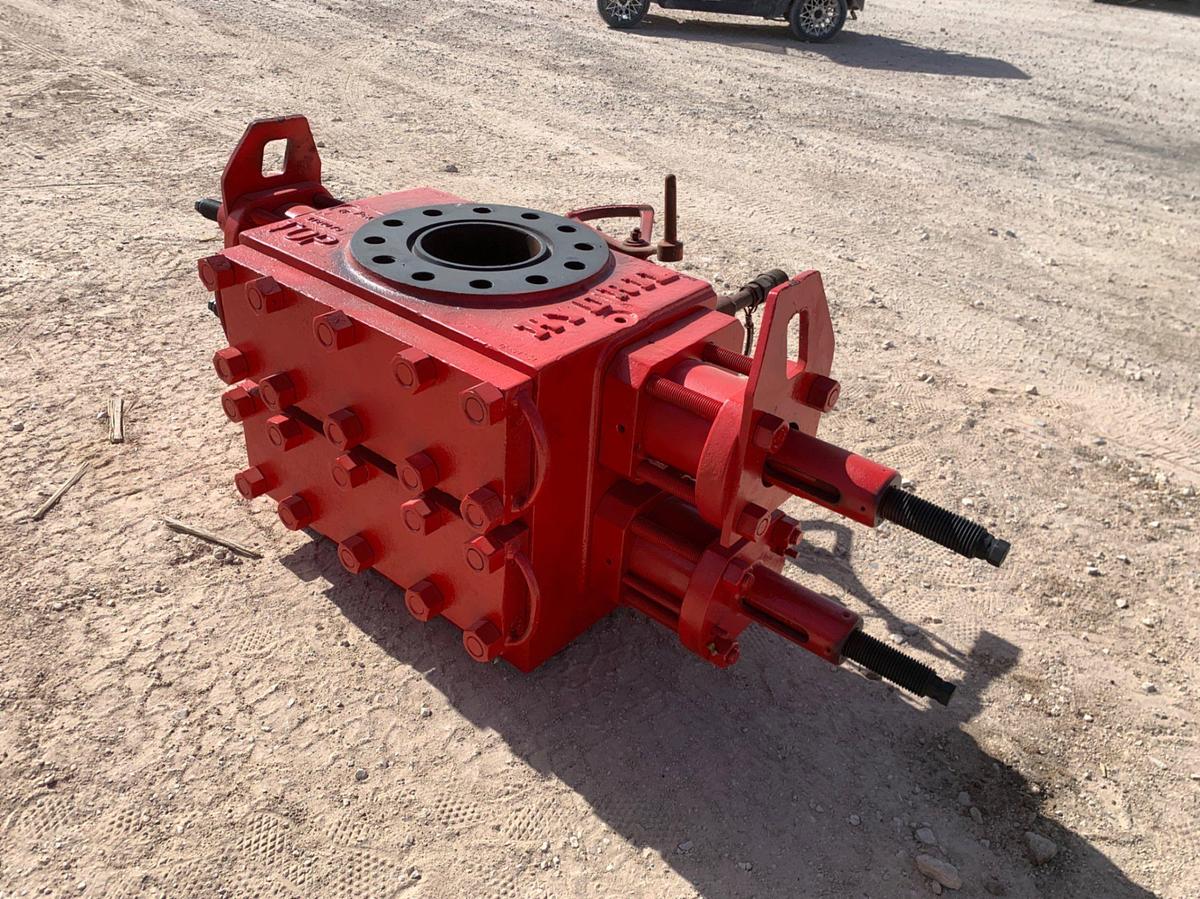 Used Hydril 7-1/16 5K Double BOP w/ 2-1/16 Manual Gate Valve