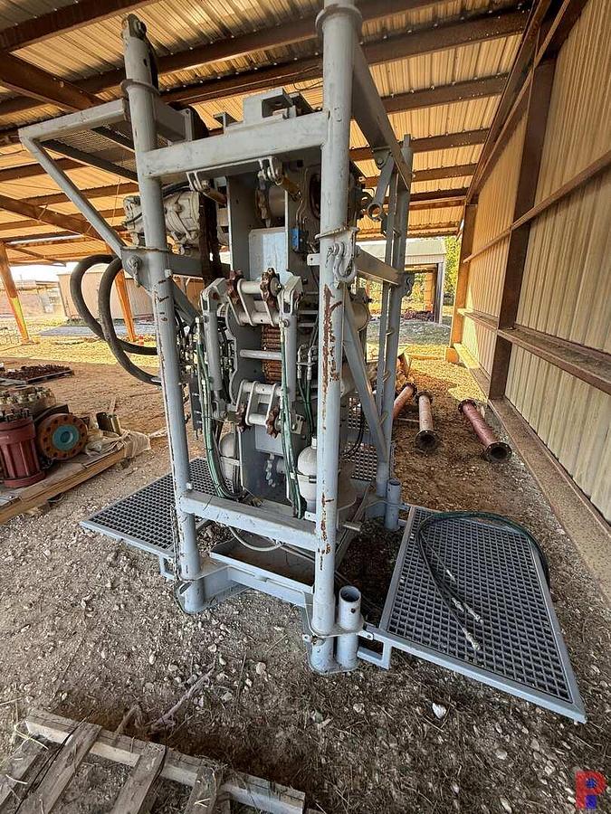 Used COIL TUBING INJECTOR HEAD (INCOMPLETE)