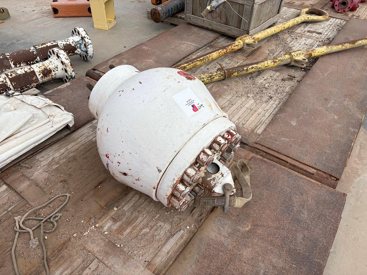 Used Pulsation dampener for mud pump