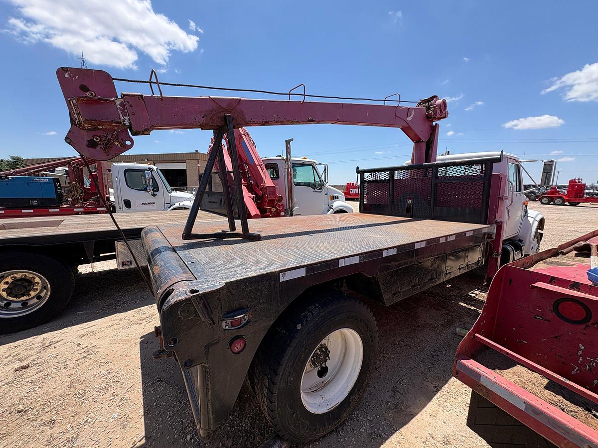 Used 1998 INTERNATIONAL 4900 S/A DAYCAB 5-TON CRANE TRUCK