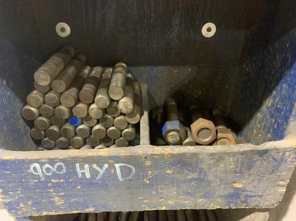 Used 6 Compartment Bolt Bin w/ 900 HYD to 1500 Long Combo Bolts