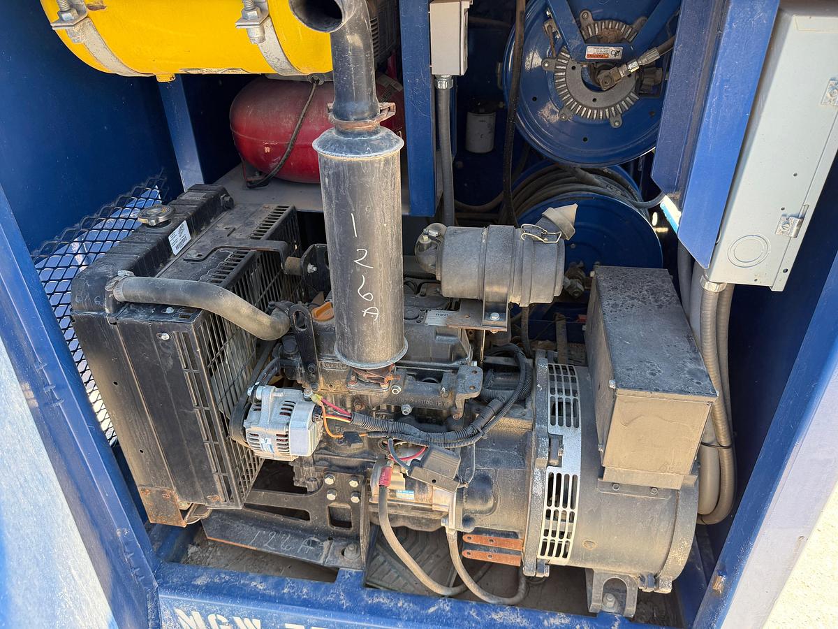 Used SELF CONTAINED 20K WP GREASE INJECTION UNIT COMBO P/B 8.4-KW ISUZU DIESEL GENERATOR