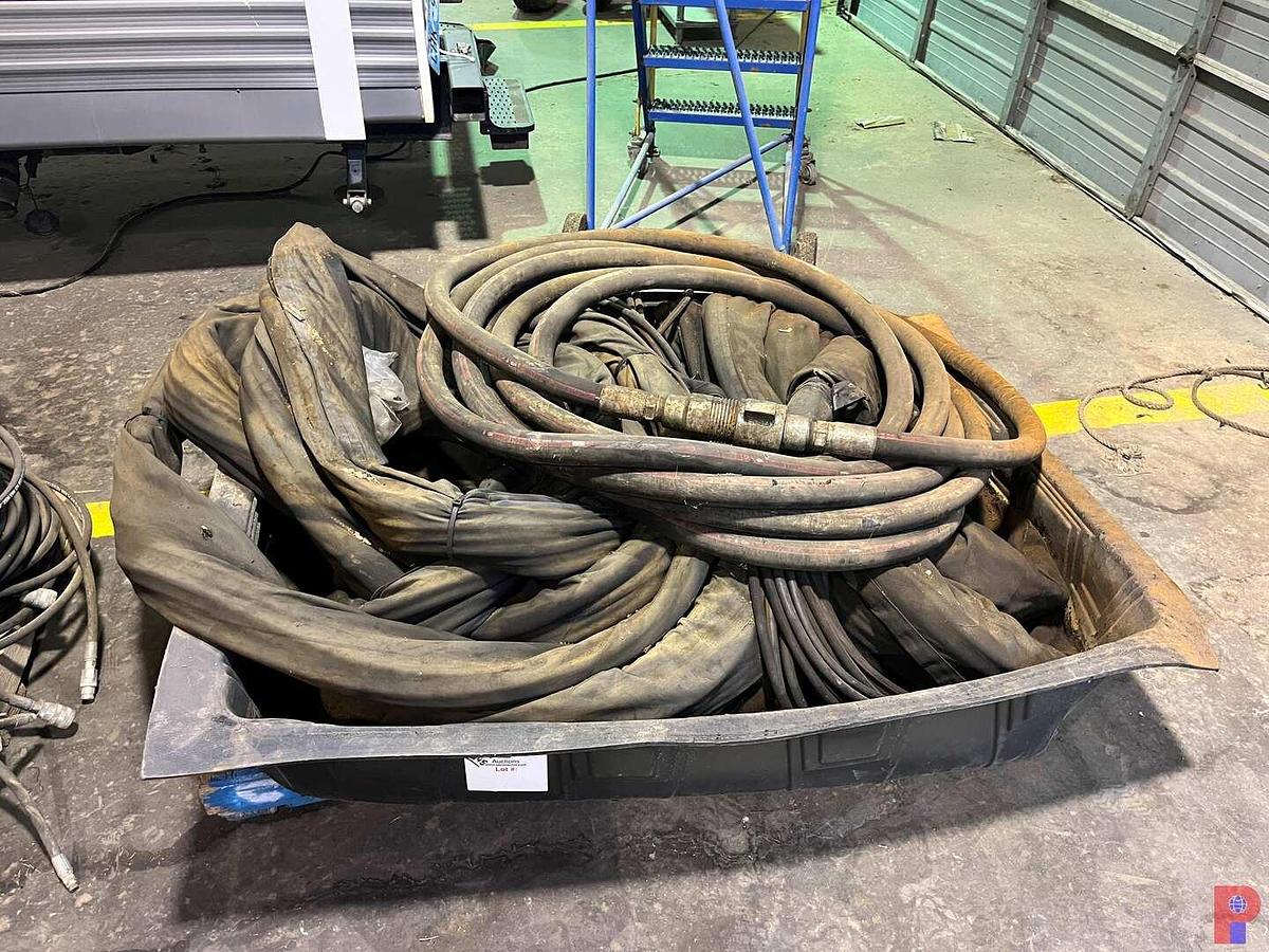 Used PALLET W/ HIGH PRESSURE HYDRAULIC HOSES, 1/2” TO 2”