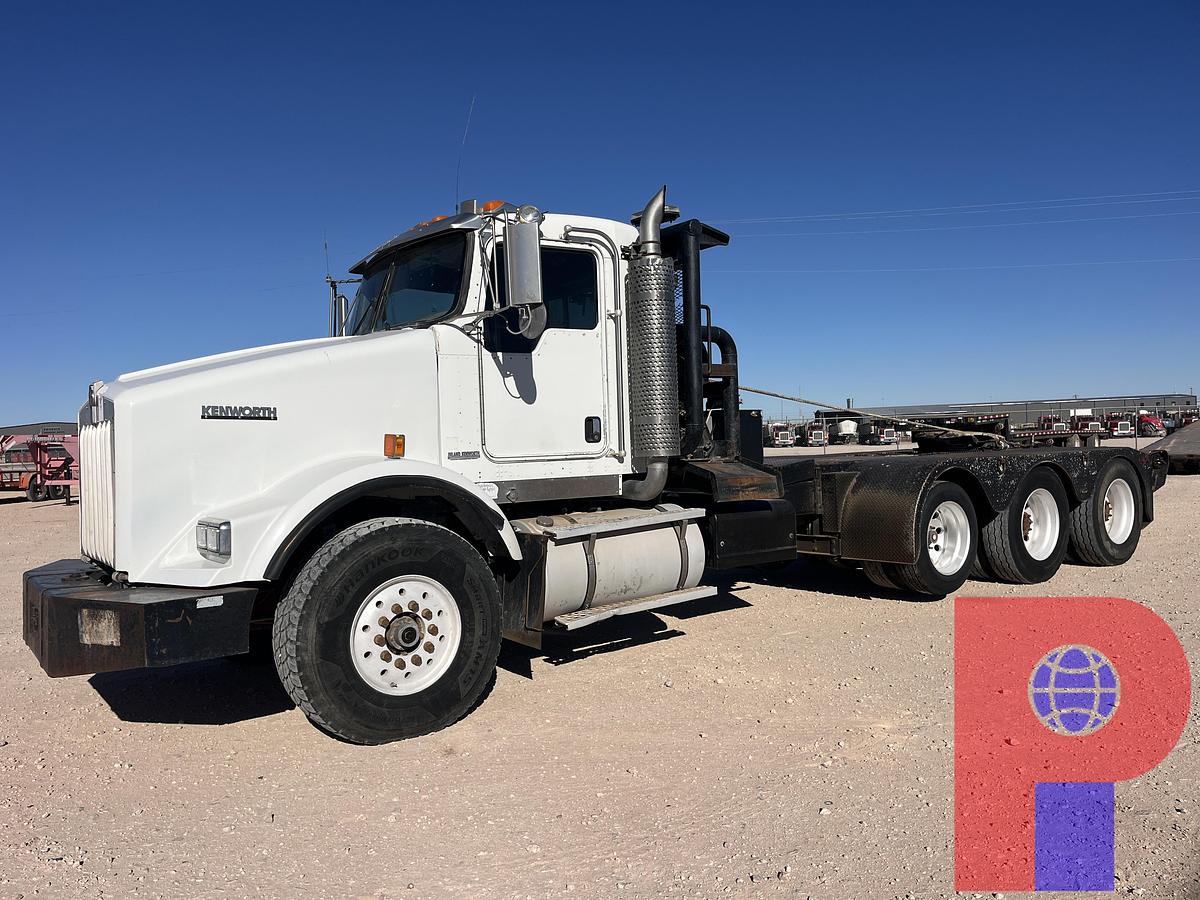 Used 2007 KENWORTH T800 3-AXLE DAYCAB WINCH TRUCK