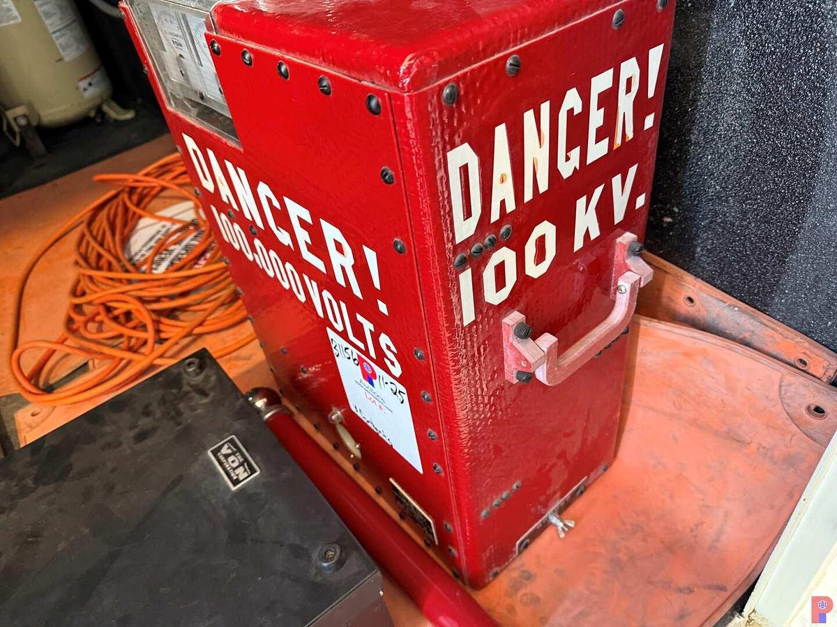 Used THE VON PORTABLE 100,000 VOLT D.C. TESTER (UNUSED)