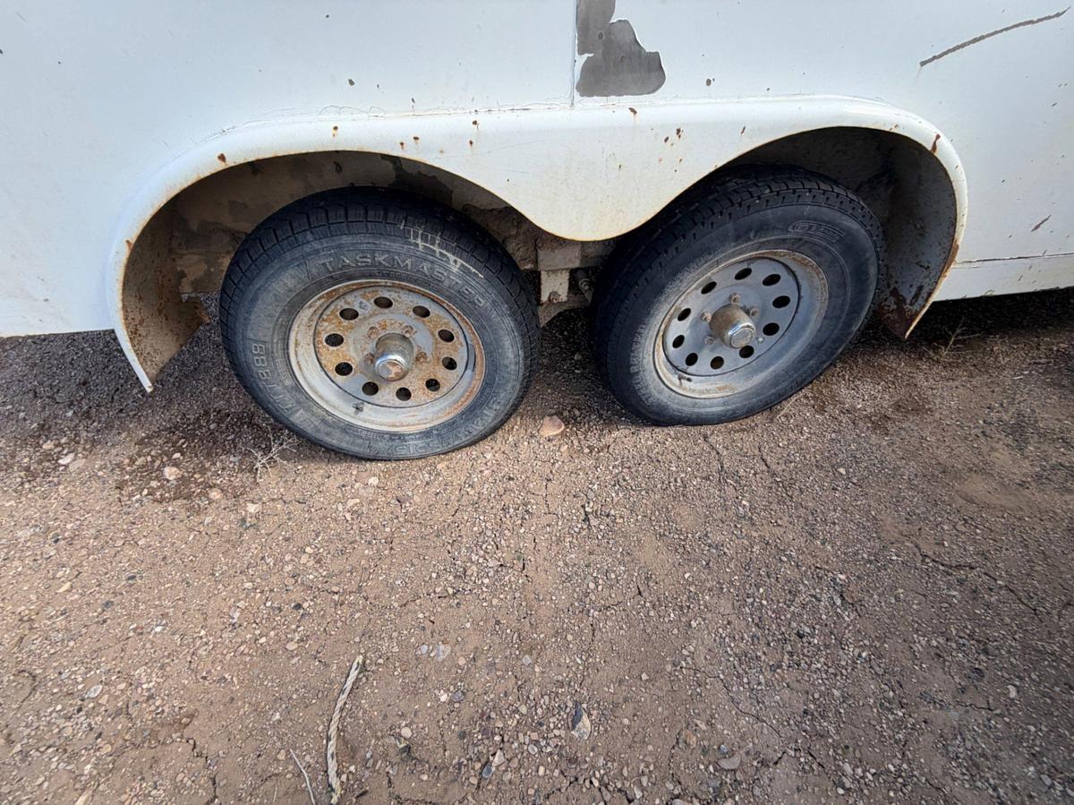 Used 2014 DD TRLS. 14’ t/a Dog House Trailer