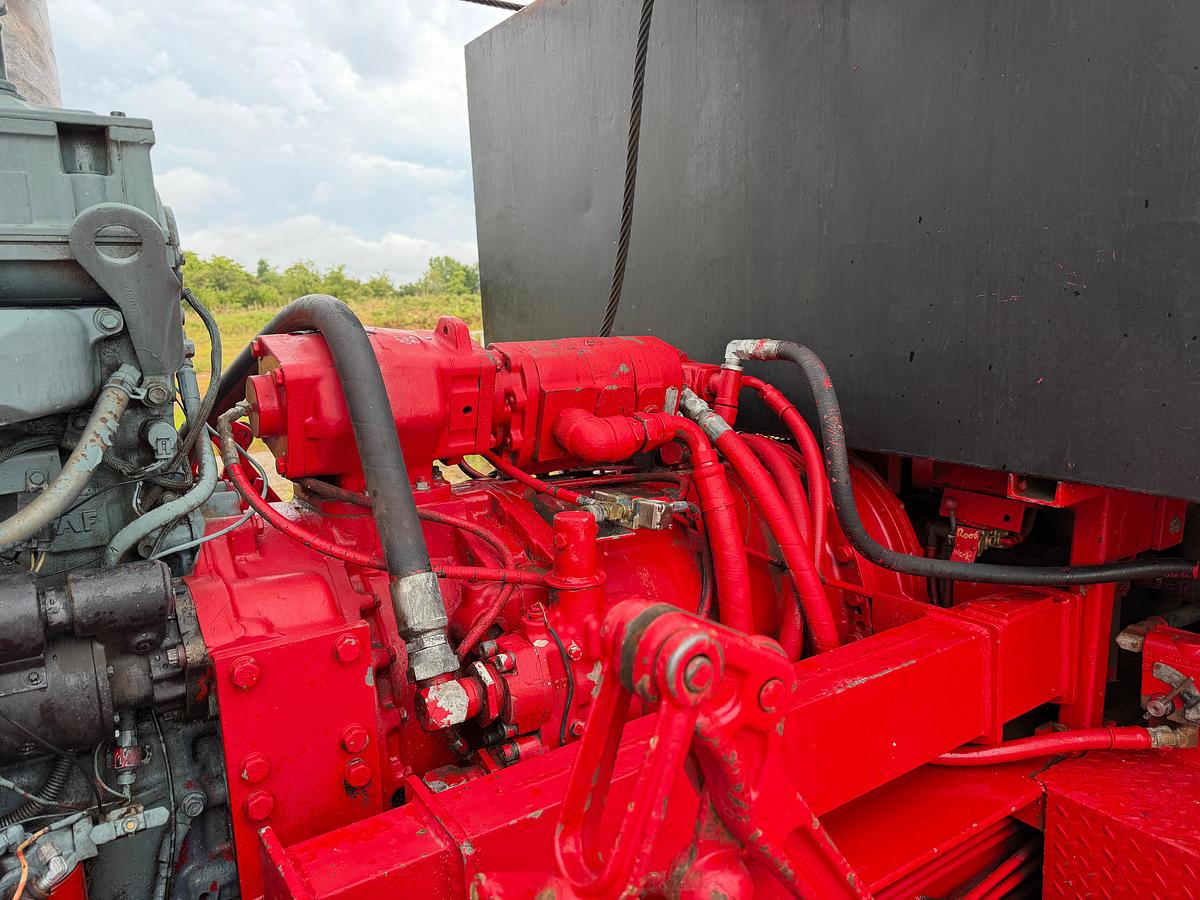 Used 1985 Taylor 550 Well Service Rig, 104 x 250k Mast