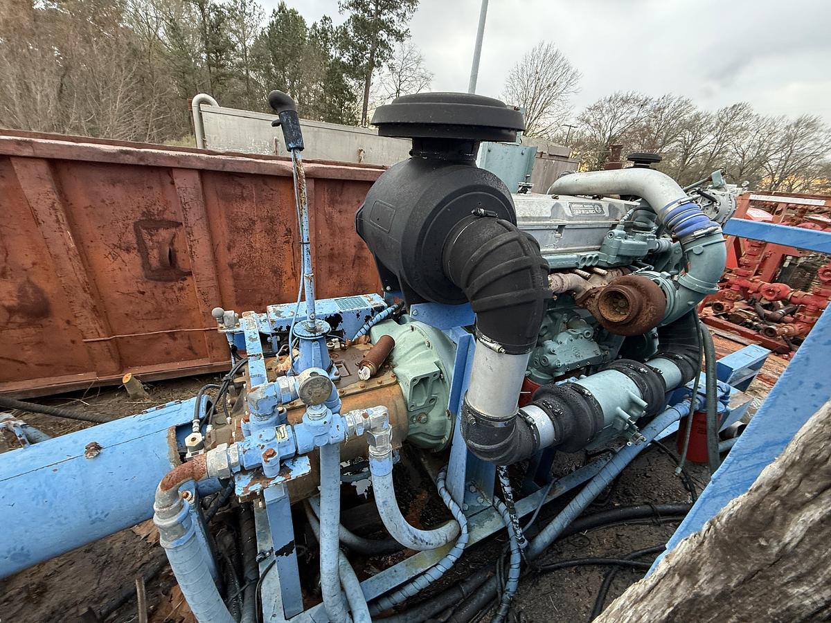 Used AXON DEMAY HD-500 TRIPLEX WELL SERVICE PUMP SKIDDED (INCOMPLETE)