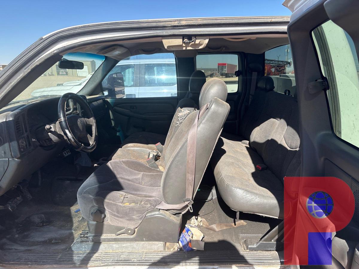 Used 2004 CHEVROLET SILVERADO 2500HD EXTENDED CAB MECHANICS TRUCK