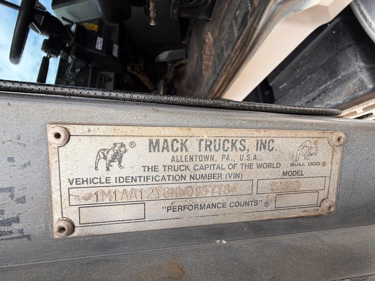 Used 1992 Mack CH613 DAYCAB Haul Truck