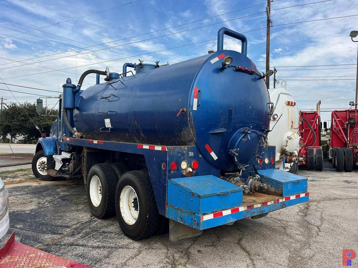 Used 1997 KENWORTH T800 T/A 80 BBL VACUUM TRUCK