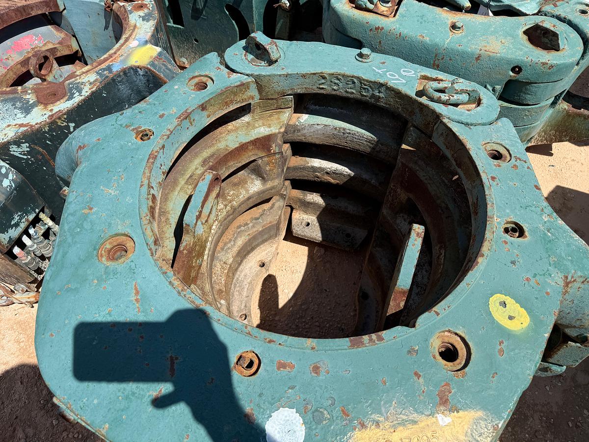Used LOT W/ (3) BJ 500-TON SLIP TYPE SPIDER CASING ELEVATORS