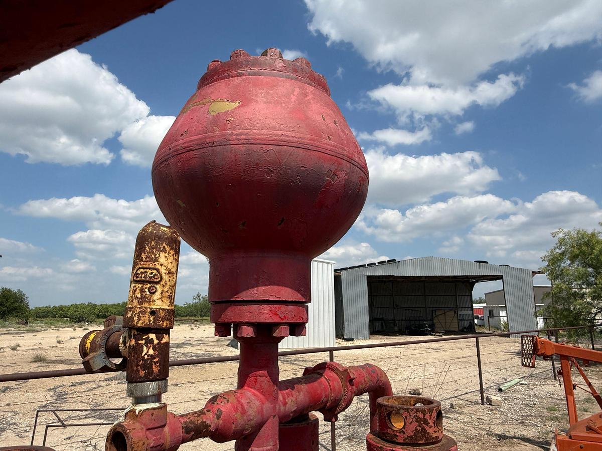 Used OILWELL 7-1/4”x14” DUPLEX MUD PUMP P/B CAT D353