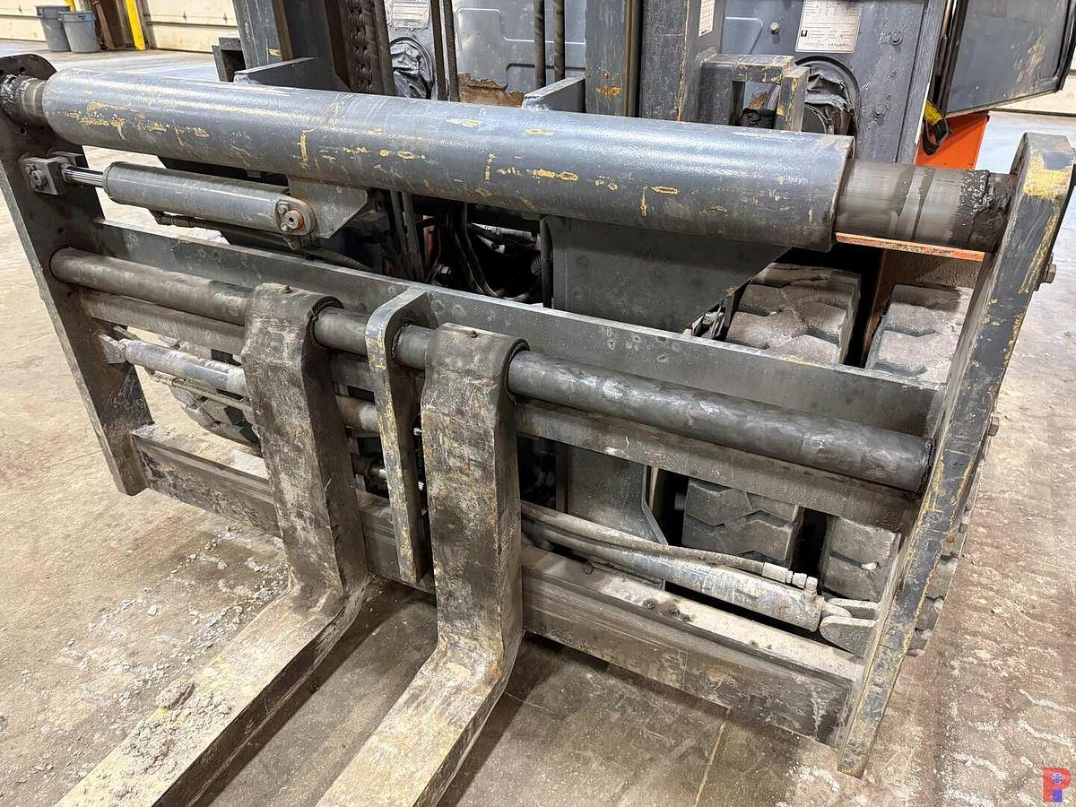 Used HELI CPCD70 14,991 LBS CAP. PNEUMATIC TIRE FORKLIFT