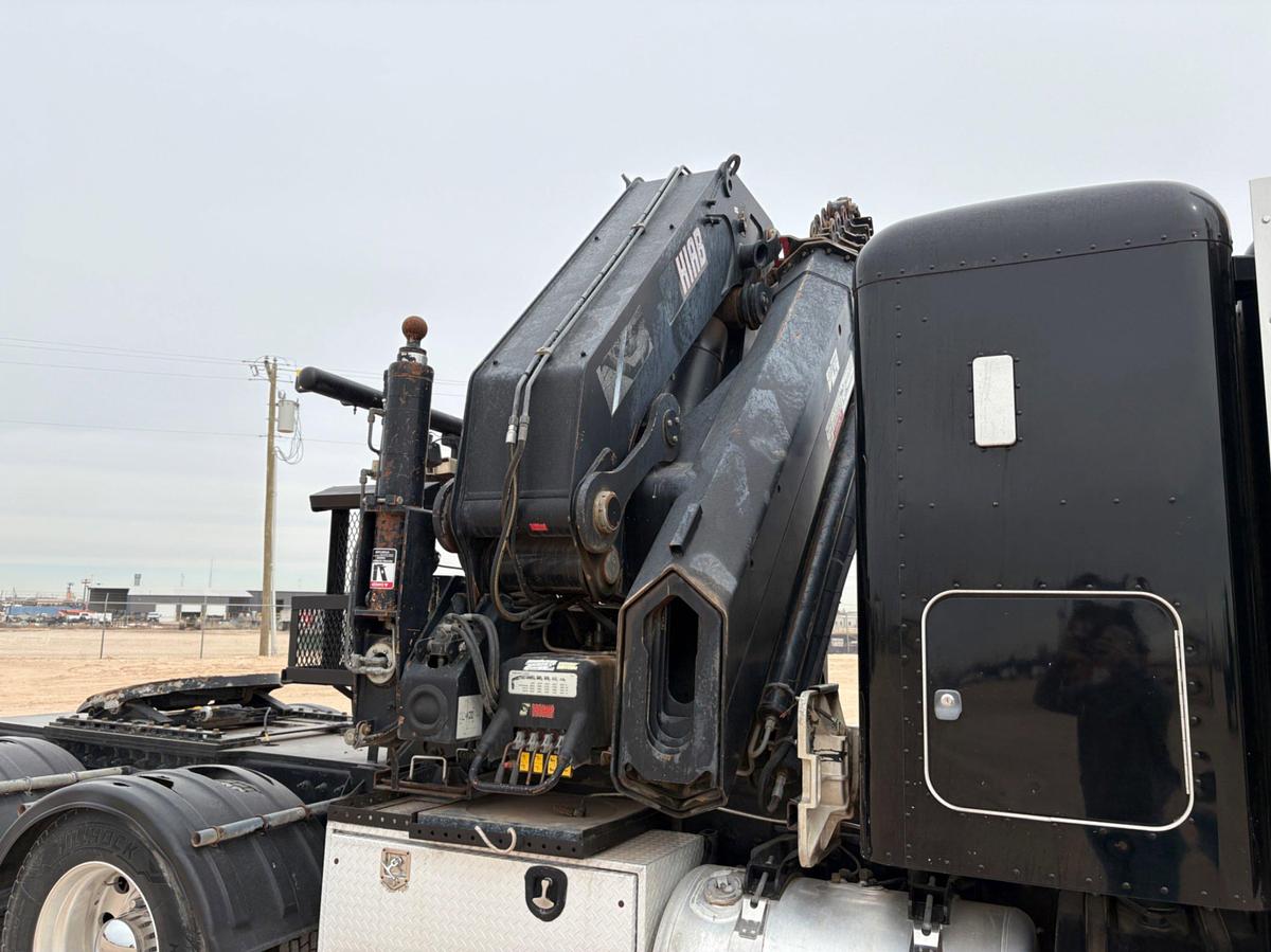 Used 2014 PETERBILT 367 T/A SLEEPER KNUCKLE BOOM CRANE TRUCK