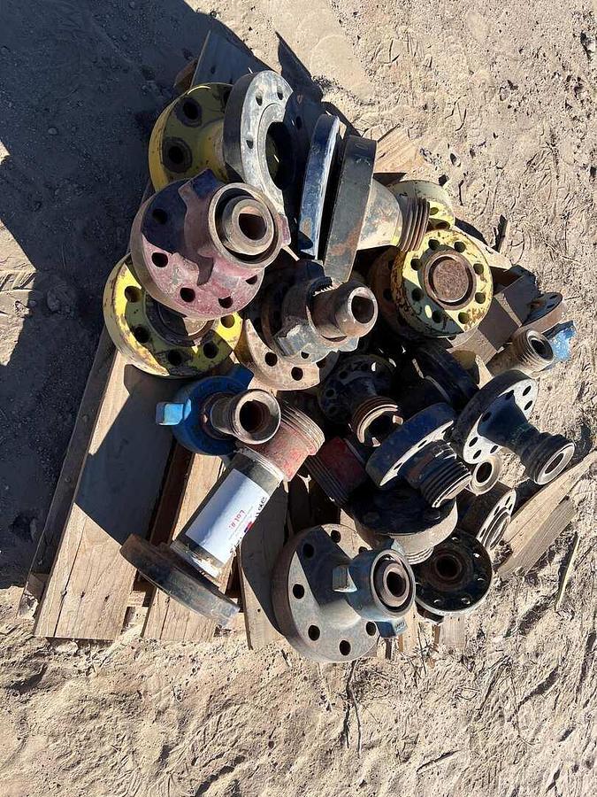 Used PALLET OF 2 1/16” TO 3 1/16” FLANGES & FLANGES CONNECTORS