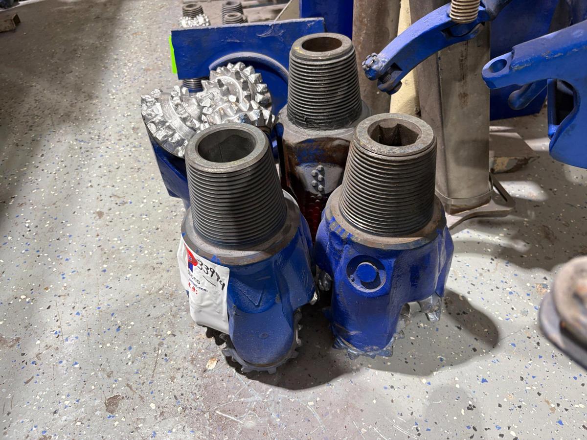 Used (4x$) 7-7/8” tricone drill bits