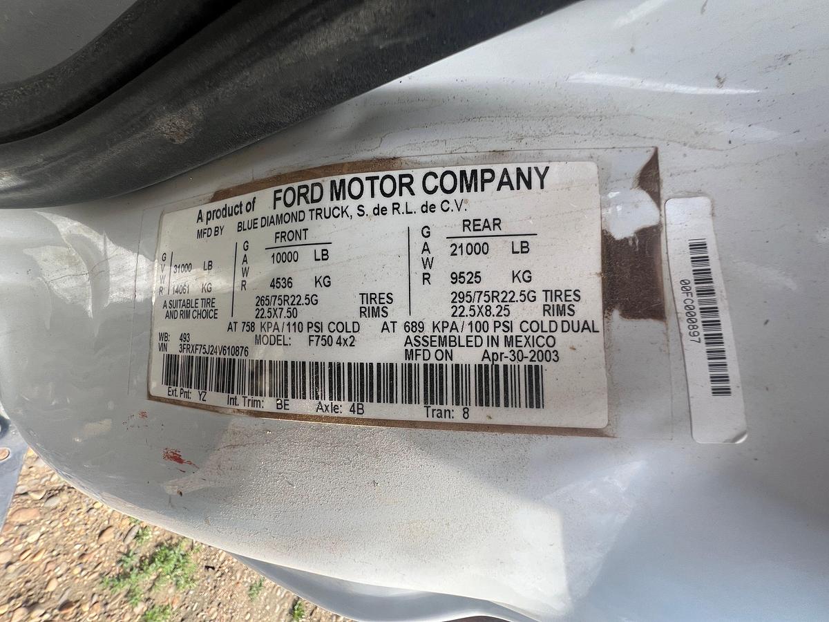 Used 2004 FORD F-750 SUPER DUTY AUGER / ANCHOR TRUCK