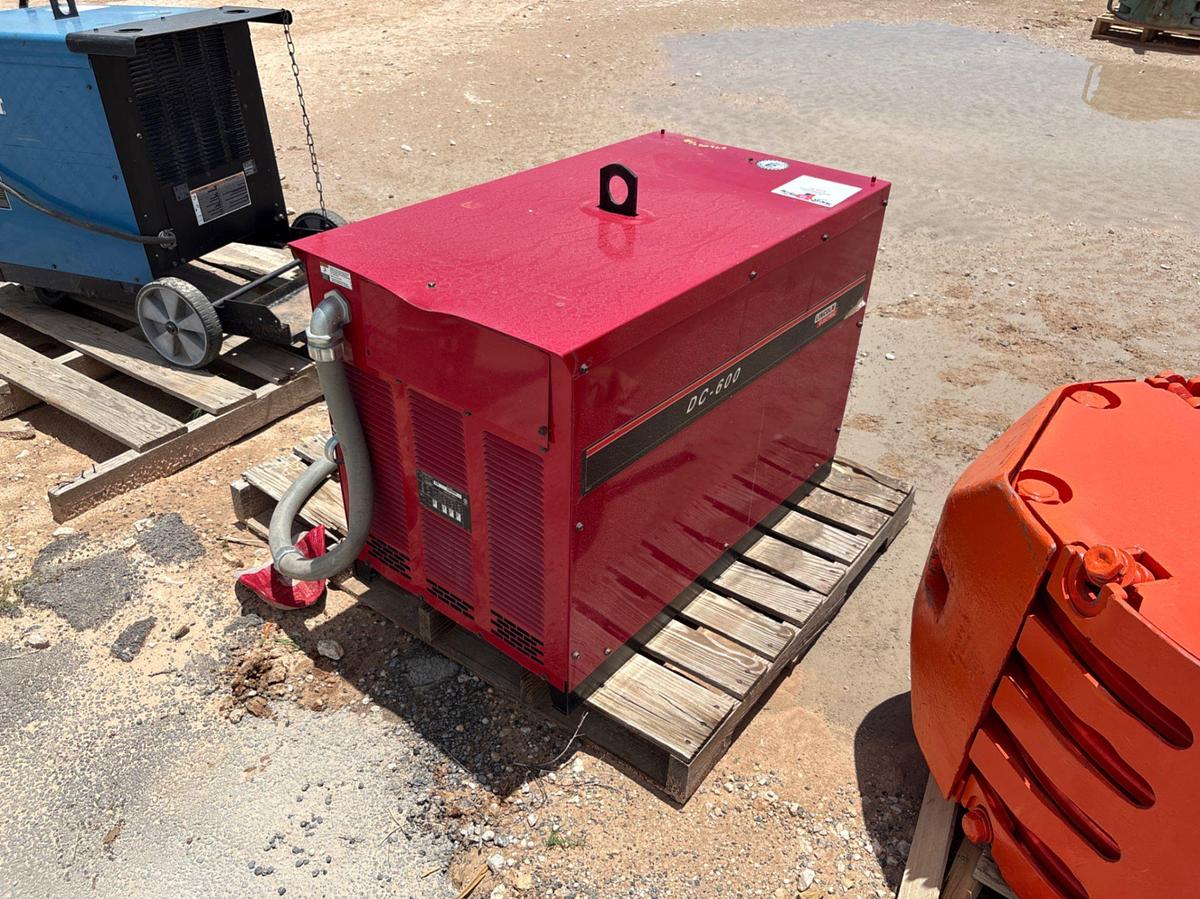 Used Lincoln electric DC-600 welder