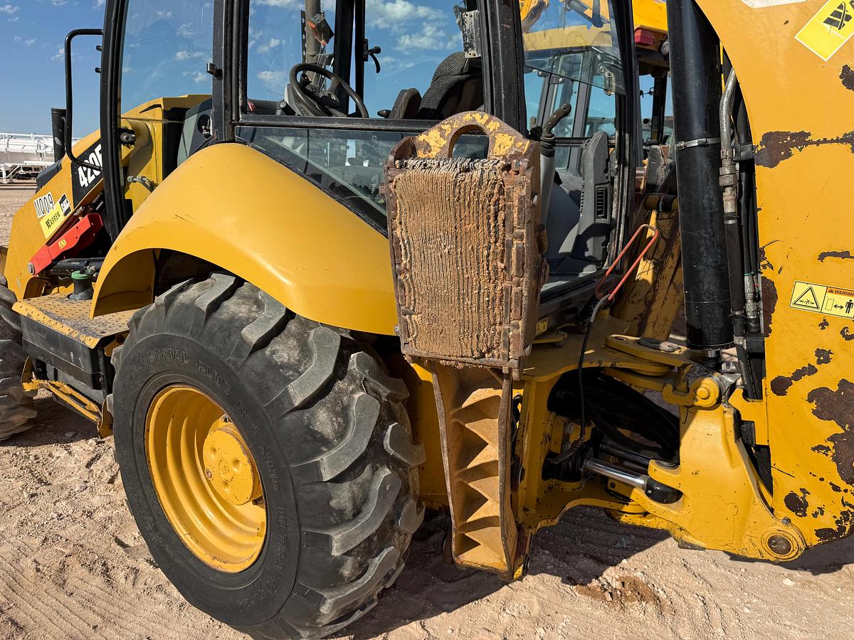 Used 2014 CATERPILLAR 420F BACKHOE