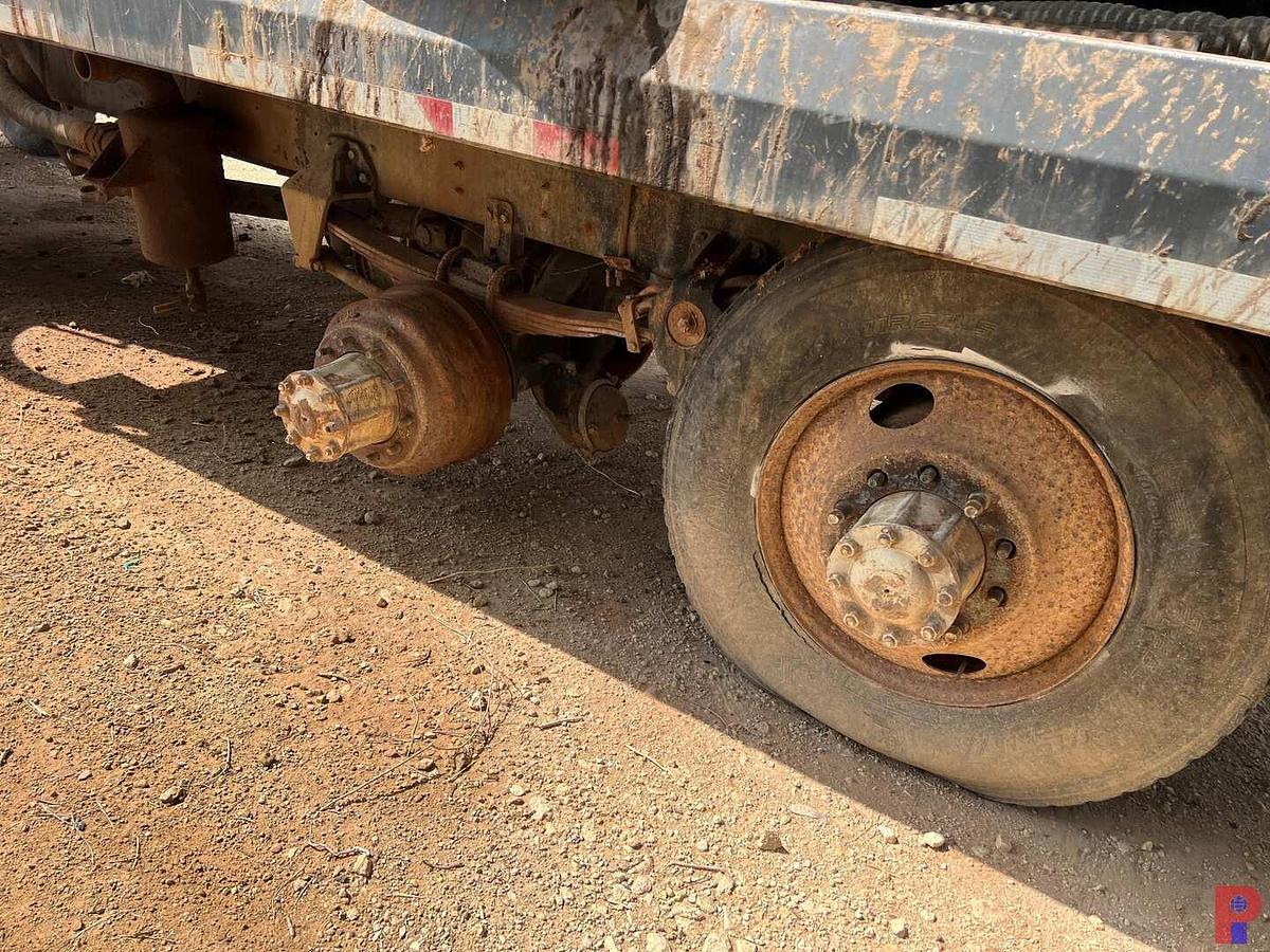 Used 1987 FREIGHTLINER FLD 120 TANKER TRUCK