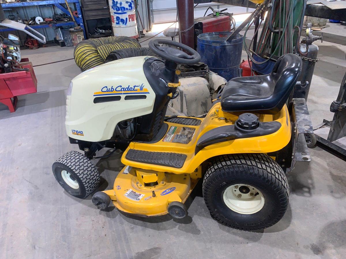 Used Cub Cadet LT1042 Lawn Mower