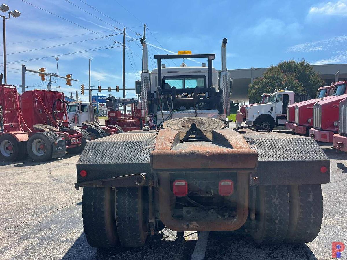 Used 2001 MACK CH613 TRI AXLE 45K LBS. WINCH TRUCK