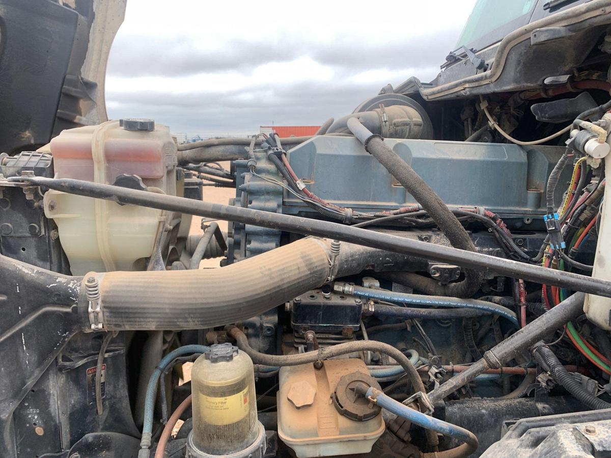 Used 2008 FREIGHTLINER COLUMBIA 120