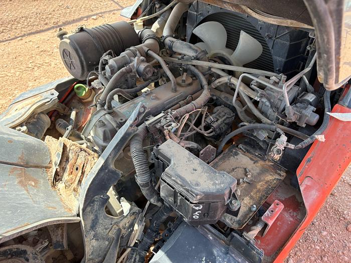 Used TOYOTA 8FFU25 5,000LBS FORKLIFT