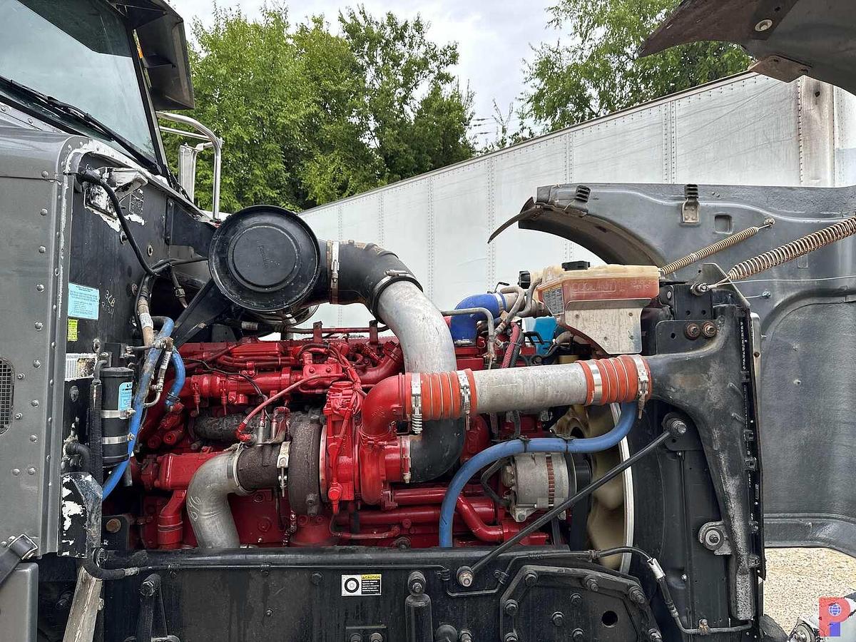 Used 2012 PETERBILT 367 T/A WINCH TRUCK