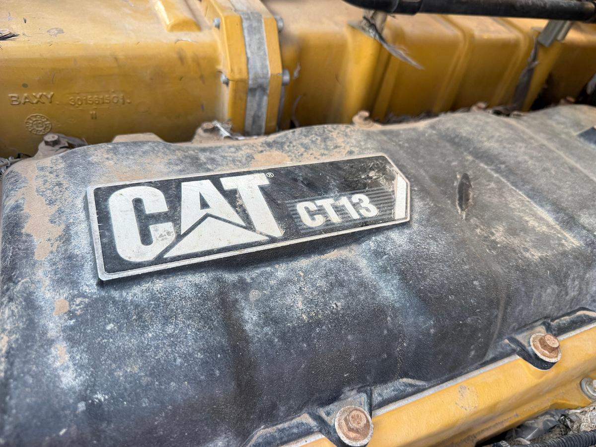 Used 2014 CATERPILLAR CT660S T/A DAYCAB 15YD DUMP TRUCK