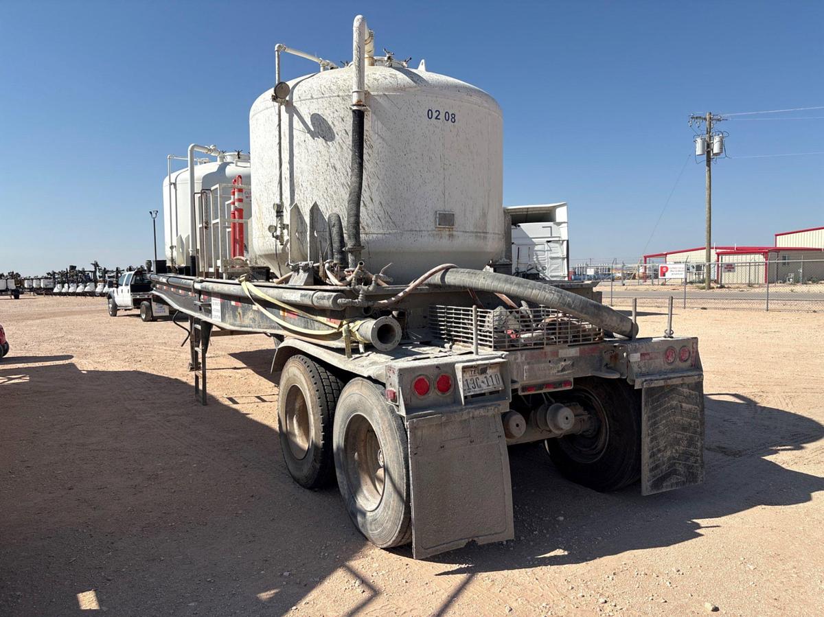 Used 1980 HALL 2-POD T/A DRY BULK TANK TRAILER