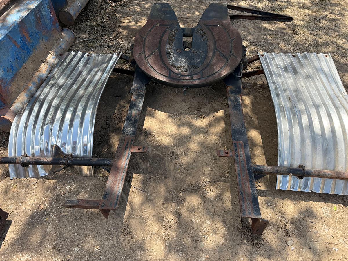Used (1) COMPLETE FIFTH WHEEL ASSEMBLY & (2) AIR SLIDE FIFTH WHEEL BASE PLATES & TRACKS