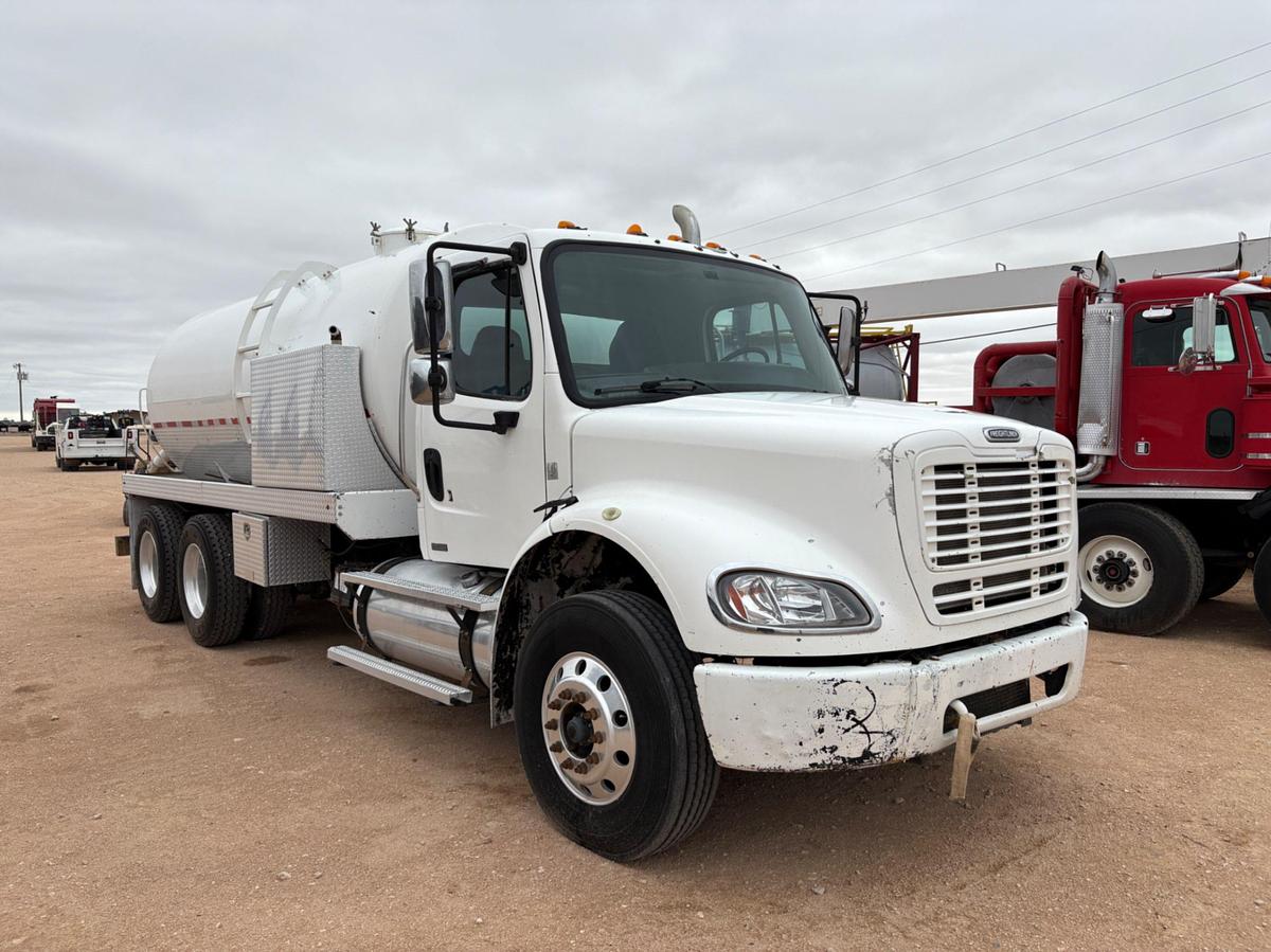 Used 2007 FREIGHTLINER M2112 T/A DAYCAB BOBTAIL VACUUM TRUCK