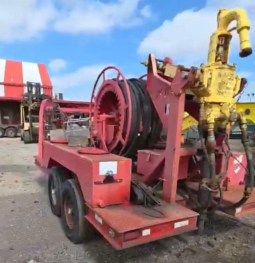 Used 2010 VENTURETECH XK-90 POWER SWIVEL MTD. T/A GOOSENECK TRAILER