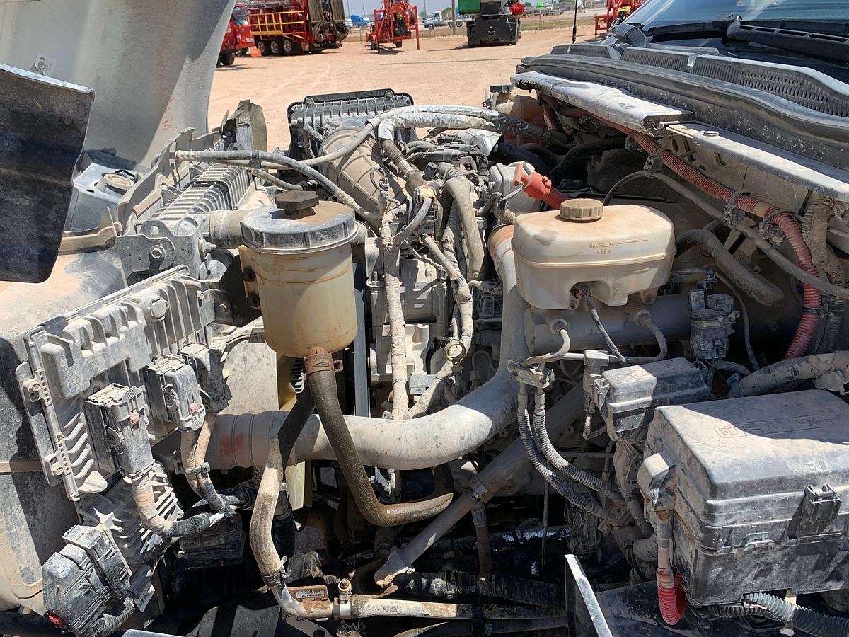 Used 2022 CHEVROLET SILVERADO 6500HD